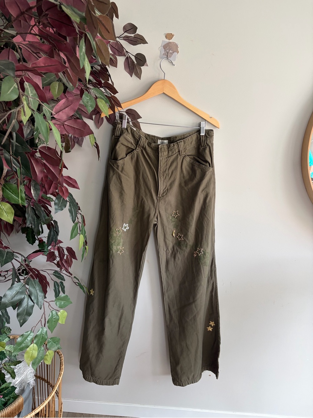 Aritzia citizens of humanity GreenCasual Straight-Leg Pants with Star Embroidery